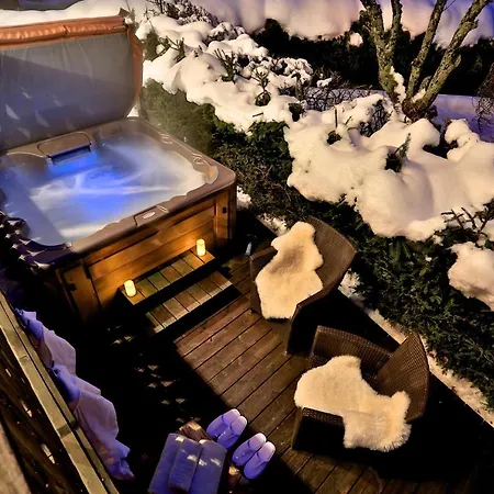 Cristalliers - 5 Bedroom Luxury In With Log Fire And Hot Tub شامونكس