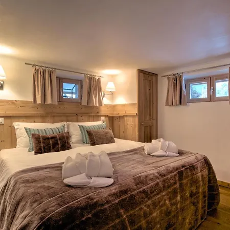 Chalet Cristalliers - 5 Bedroom Luxury In With Log Fire And Hot Tub *