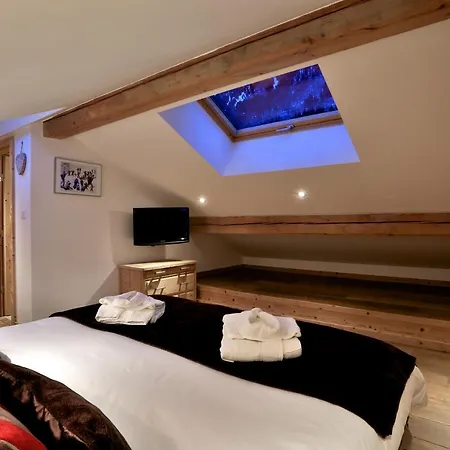 Cristalliers - 5 Bedroom Luxury In With Log Fire And Hot Tub * Chamonix