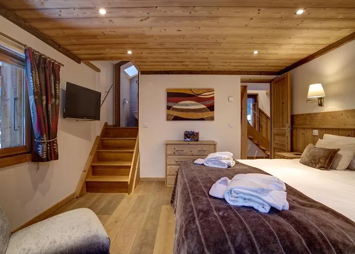 Chalet Cristalliers - 5 Bedroom Luxury In With Log Fire And Hot Tub *